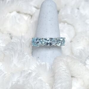 Elegant .925 Silver Aquamarine Ring